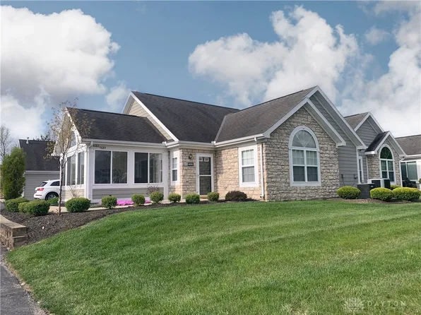 4686 Cobblestone Dr, Tipp City, OH 45371