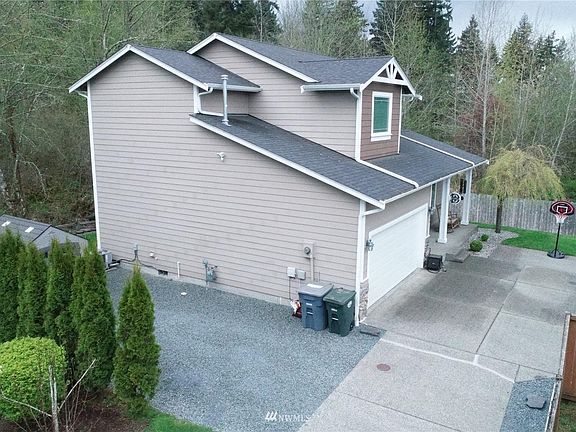 3rd image of 20524 98th Avenue Ct E