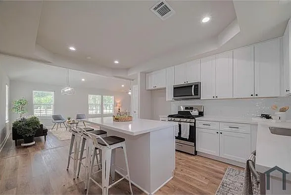 3514 Fuqua St — Photo 4