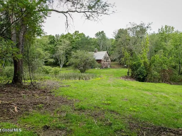 5203 State Route 7, Hoosick Falls, NY 12090