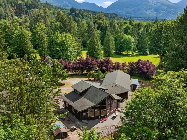 42813 Rivers Edge Court, Concrete, WA 98237
