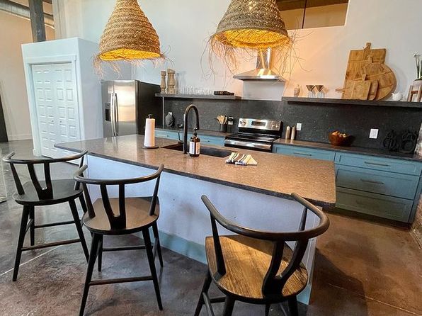 1812 Slaton St #2704