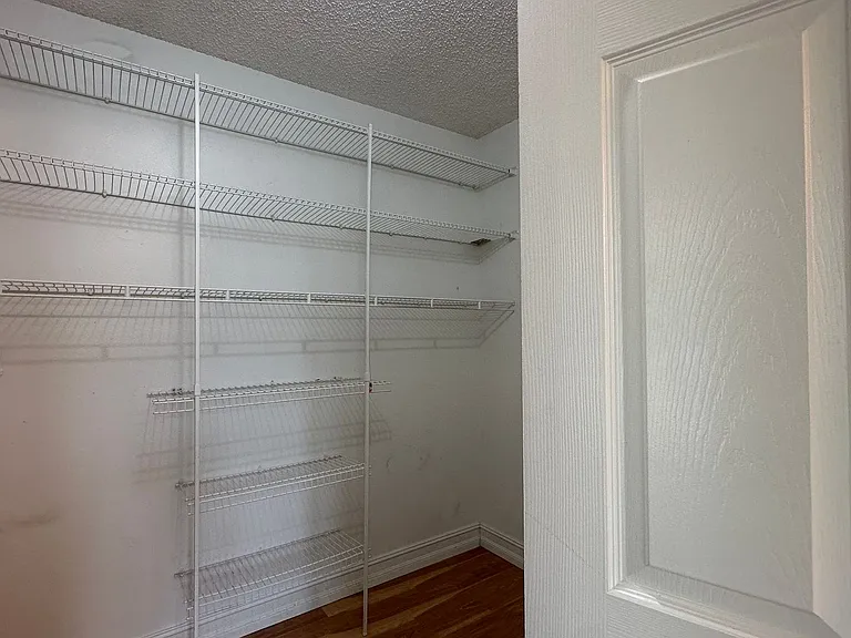 487 Carrigan Ave — Photo 40