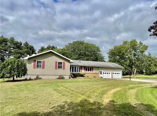 6369 Thwing Rd, Le Roy, NY 14482