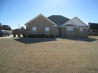 207 Reeney Dr, New Market, AL 35761