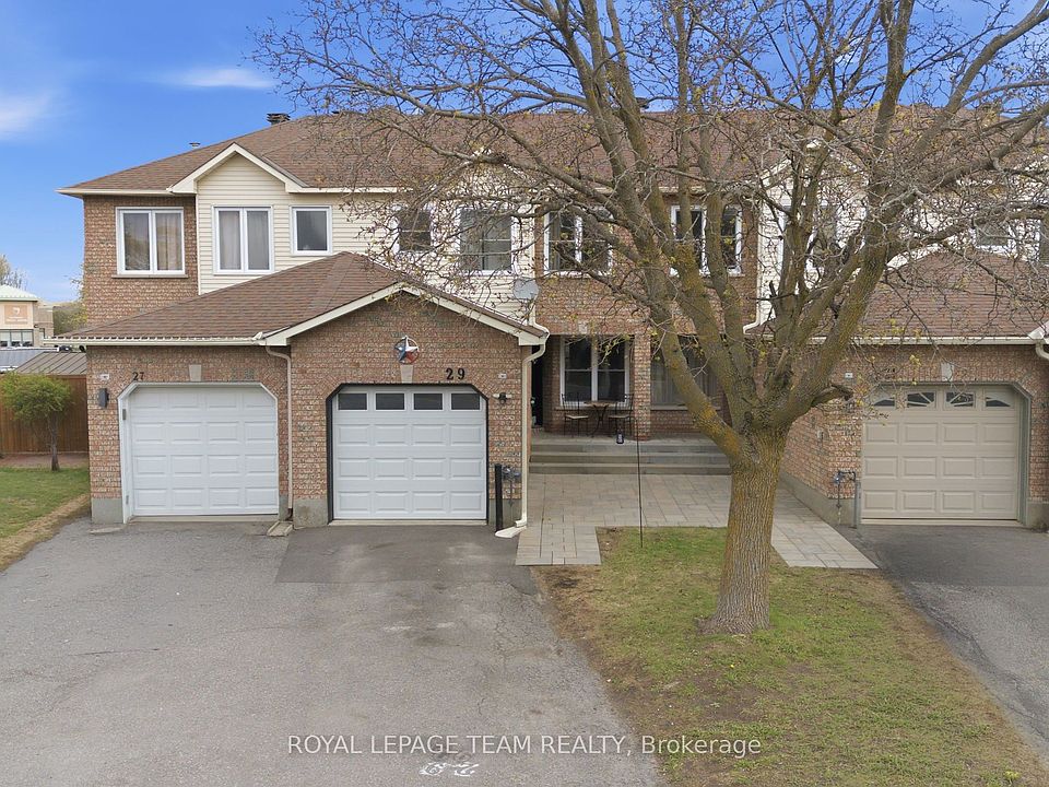 1st image of 29 Grenadier Way