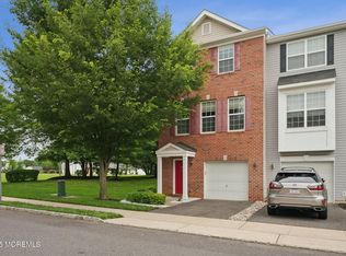 102 Warbler Way #1000, Freehold, NJ 07728
