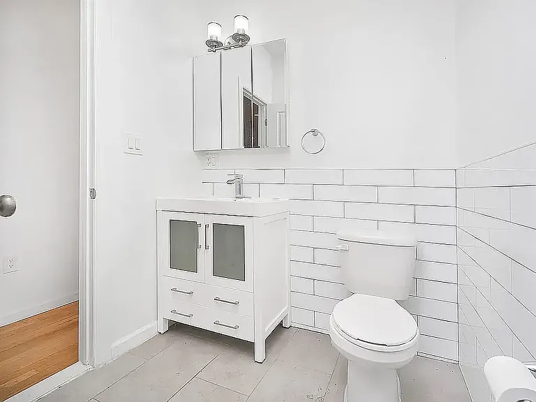 623 Halsey St #3 — Photo 10