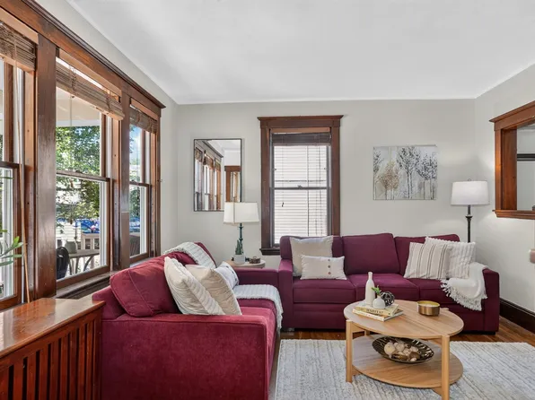 106 Harnden Ave #106, Watertown, MA 02472