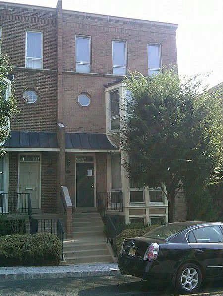 1st image of 133 Kensington Dr #133