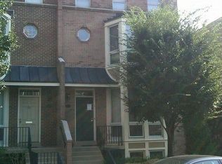 133 Kensington Dr #133, Fort Lee, NJ 07024