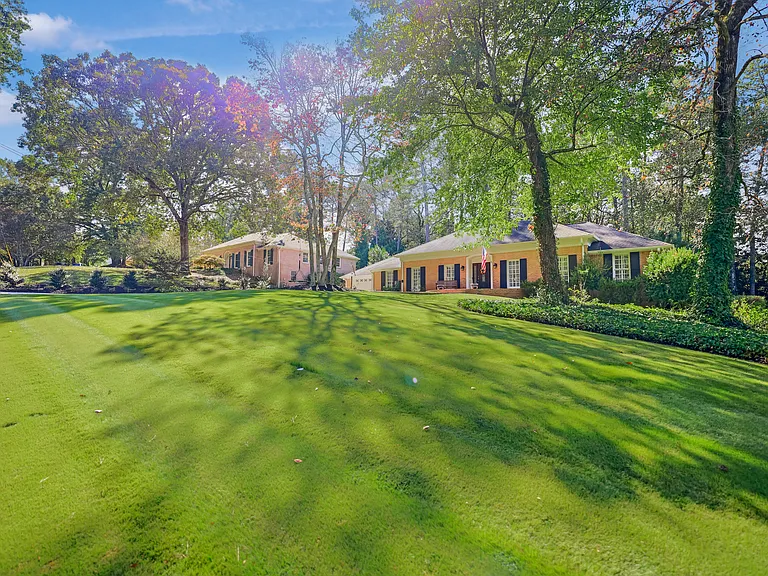 5735 Riverwood Dr NW — Photo 3
