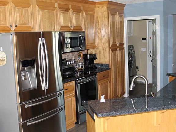5th image of 122 Southwind Dr