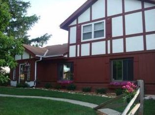 2977 S Wollmer Rd, Milwaukee, WI 53227