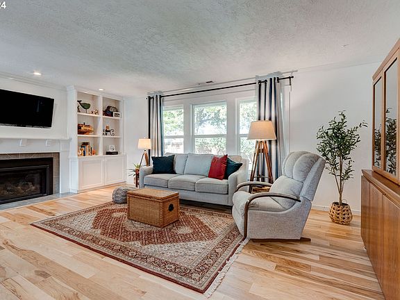 4th image of 507 Santa Fe Dr