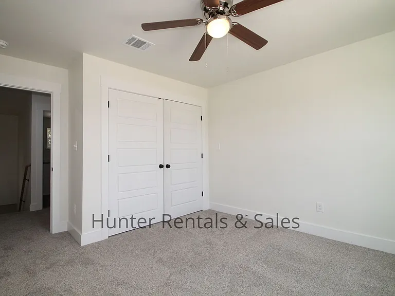 1956 Royal Loop — Photo 19