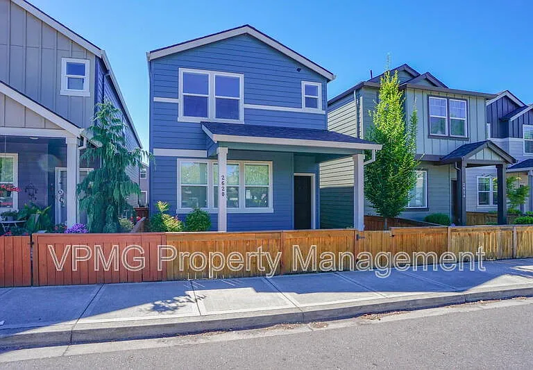 2620 NE 117th Pl — Photo 1