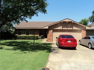 1718 S 21st St, Chickasha, OK 73018