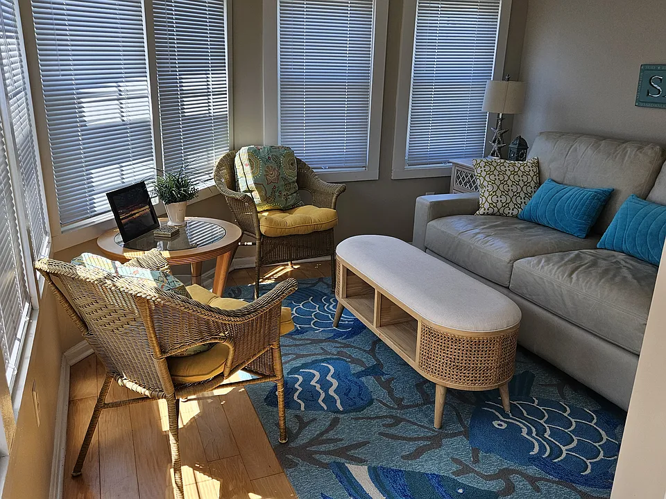 362 Pine Point Rd #2