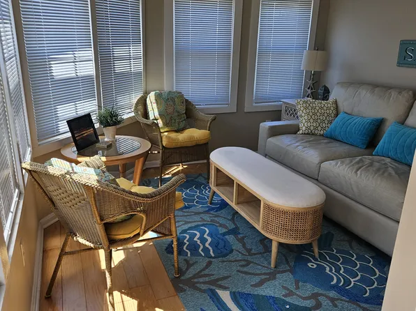 362 Pine Point Rd #2, Scarborough, ME 04074