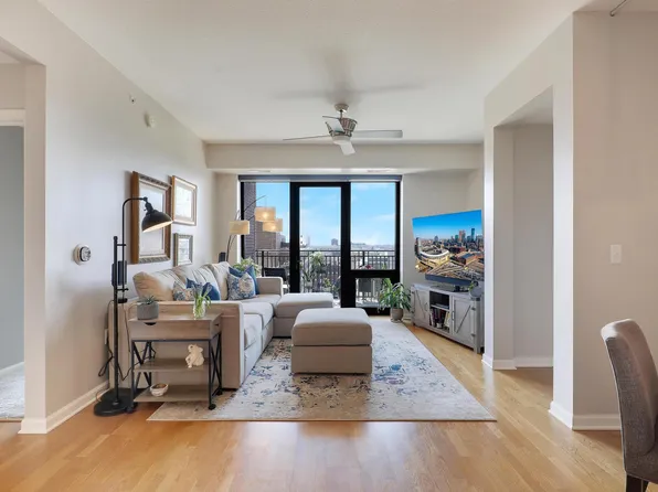 500 E Grant St APT 707, Minneapolis, MN 55404