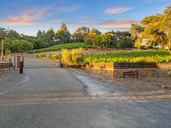 10420 California Hwy #128, Healdsburg, CA 95448