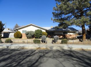 8613 Aspen Ave NE, Albuquerque, NM 87112