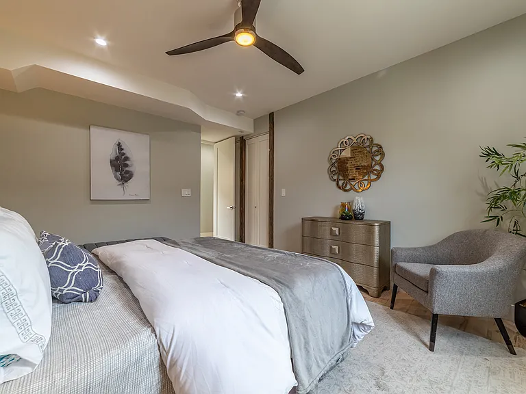 4730 W Grace St — Photo 15