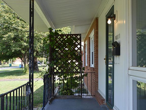 4th image of 9011 Seaforth Dr