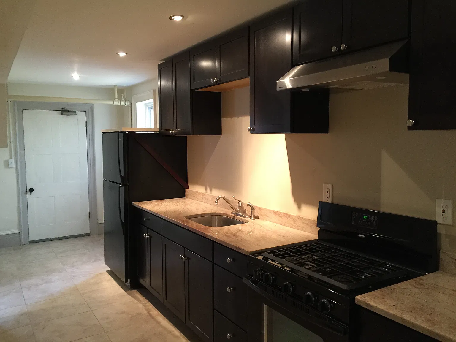 1 bed, 750 sqft, $1,650 — Photo 1
