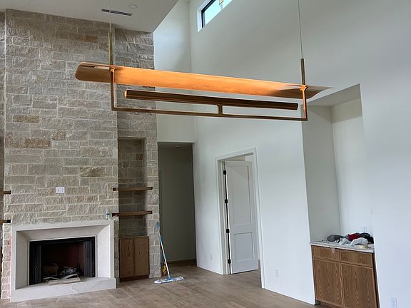 3rd image of 771 early ridge