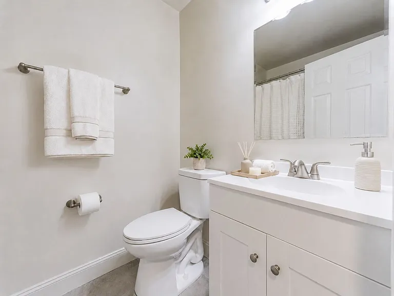 Wissahickon Park Apartment Homes — Photo 13