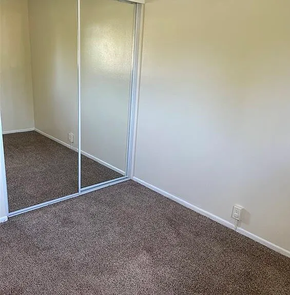 9572 Cornwall Dr — Photo 12