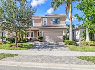 1506 Serrano Cir, Naples, FL 34105