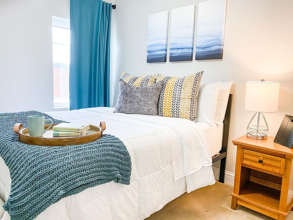 Bedroom- full size bed, one nightstand w/ lamp, one 3 drawer dresser, walk in closet