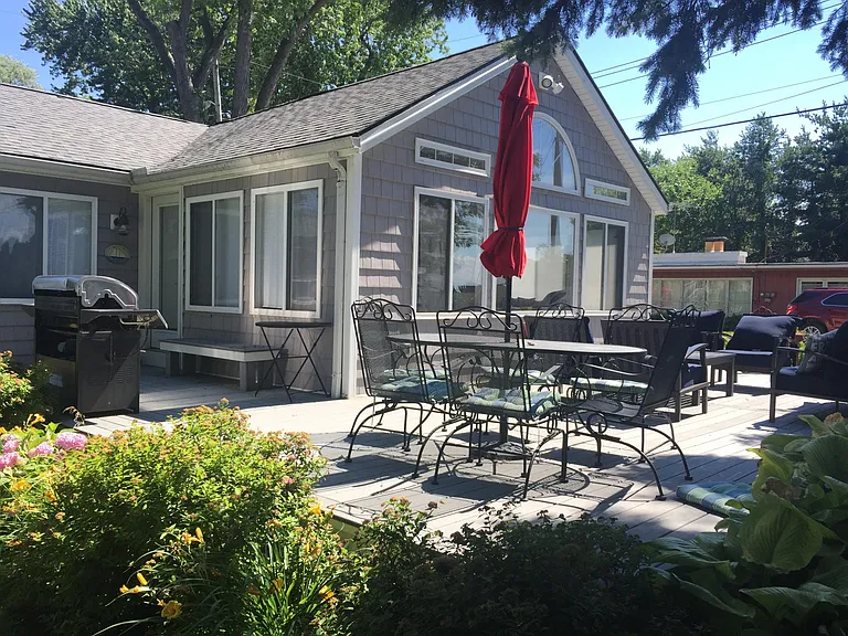 51 Center Rd — Photo 10