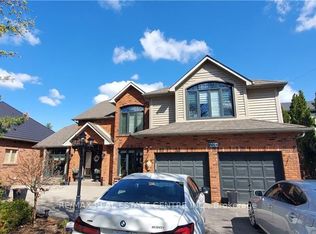 707 Mohawk Rd, Hamilton, ON L9G2X1