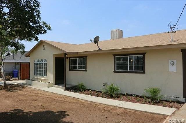 1st image of 8996 Poplar Ave