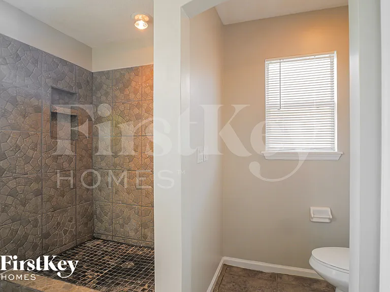 2089 W Lymington Way — Photo 11