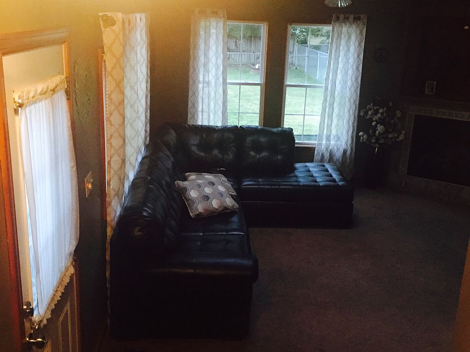 2nd image of 72 Creed St