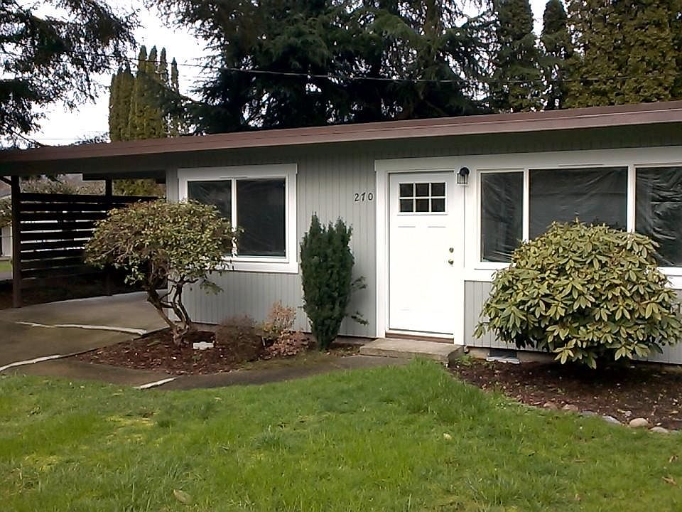 1st image of 270 NE Creek Way