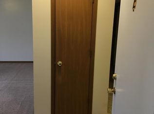 1212 W Jefferson St APT E, Springfield, IL 62702