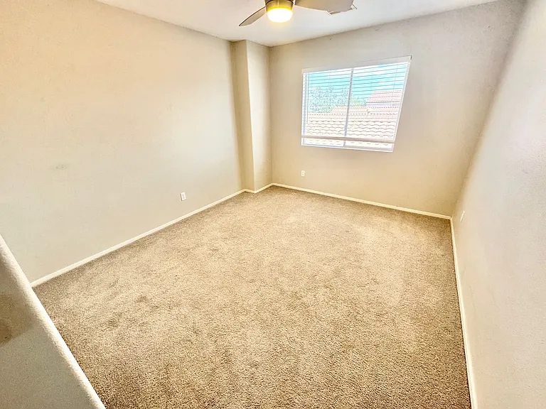 1092 Whispering Birch Ave — Photo 27