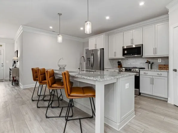 120 Ridgeline Dr, Waynesboro, VA 22980
