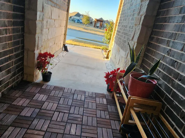 5901 Silverhollow Dr — Photo 14