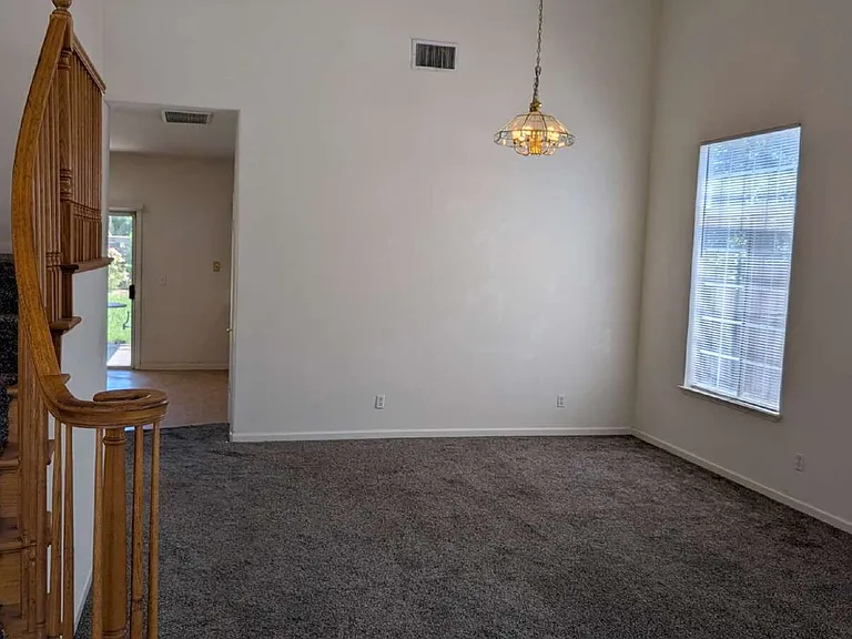 5075 Congressional St — Photo 5