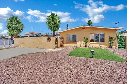 1304 Rexford Pl Photo 1