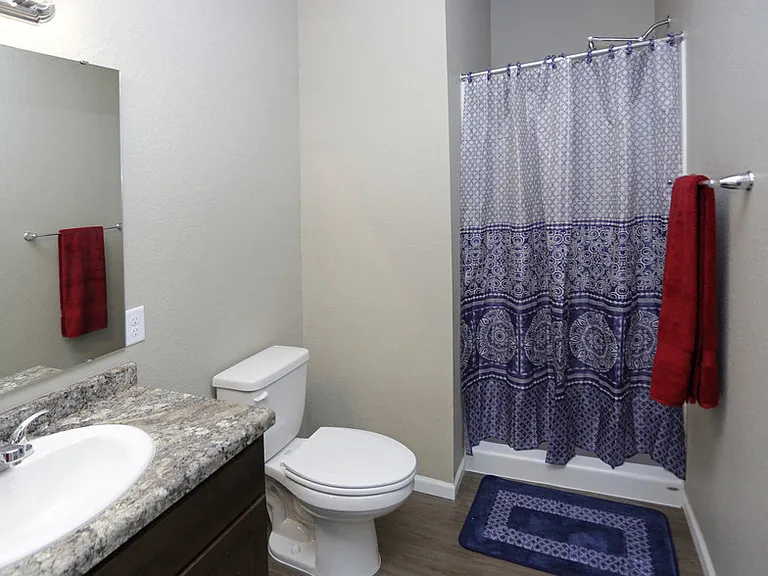 Brookledge Apartments — Photo 41