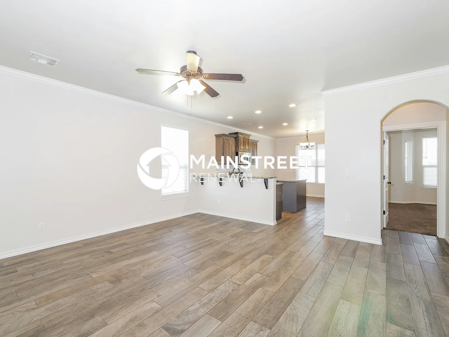 8345 N W 137TH ST — Photo 3