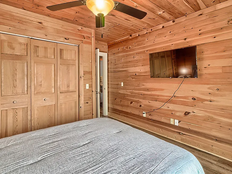 1303 Misty Ln — Photo 7